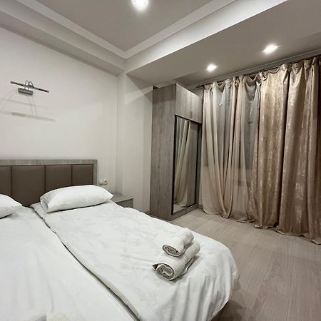 City Centre Apartment On Sakharov Square Erivan Dış mekan fotoğraf