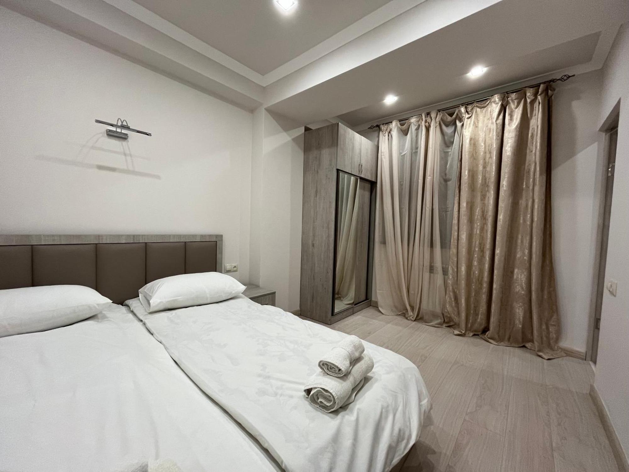 City Centre Apartment On Sakharov Square Erivan Dış mekan fotoğraf